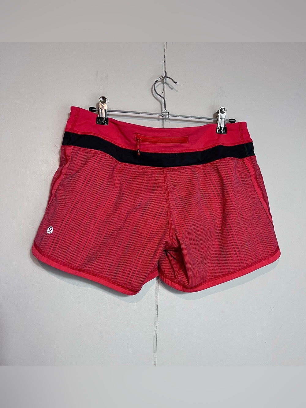 lululemon Size 6 Run Shorts Red Black 2-in-1 Athletic Running Shorts